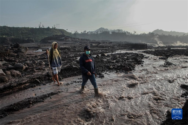 Mlipuko wa Volkano ya Semeru wasababisha watu karibu 2000 kuhamishwa kwa dharura Indonesia