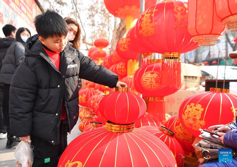 Masoko Muhimu ya Mwaka Mpya wa Jadi wa China yashuhudia pilika nyingi huko Xi 'an, Kaskazini Magharibi mwa China