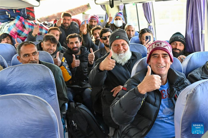Kivuko?cha Khunjerab, bandari kuu ya nchi kavu inayounganisha China na Pakistan