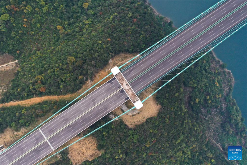 Barabara Kuu?ya Guiyang-Jinsha-Gulin nchini China yafunguliwa rasmi kwa matumizi ya umma