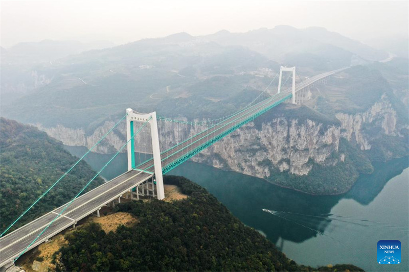 Barabara Kuu?ya Guiyang-Jinsha-Gulin nchini China yafunguliwa rasmi kwa matumizi ya umma