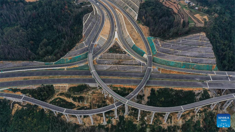 Barabara Kuu?ya Guiyang-Jinsha-Gulin nchini China yafunguliwa rasmi kwa matumizi ya umma