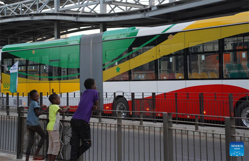Senegal yazindua mtandao wa mabasi ya mwendokasi ?ya kutumia umeme kikamilifu?ulio wa kwanza katika Afrika ya Kusini mwa Jangwa la Sahara