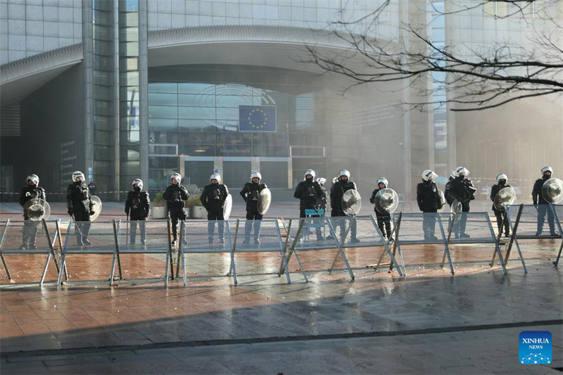 Waandamanaji wafunga barabara karibu na mkutano wa kilele wa EU?mjini Brussels