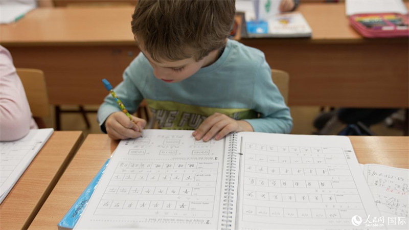 Picha：Kuingia shule ya?lugha za Kihungaria na Kichina na kuhisi mvuto?wa mawasiliano ya utamaduni