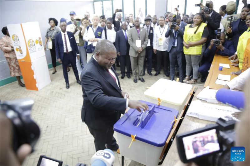 Wamsumbiji wapigia kura kuchagua viongozi wapya
