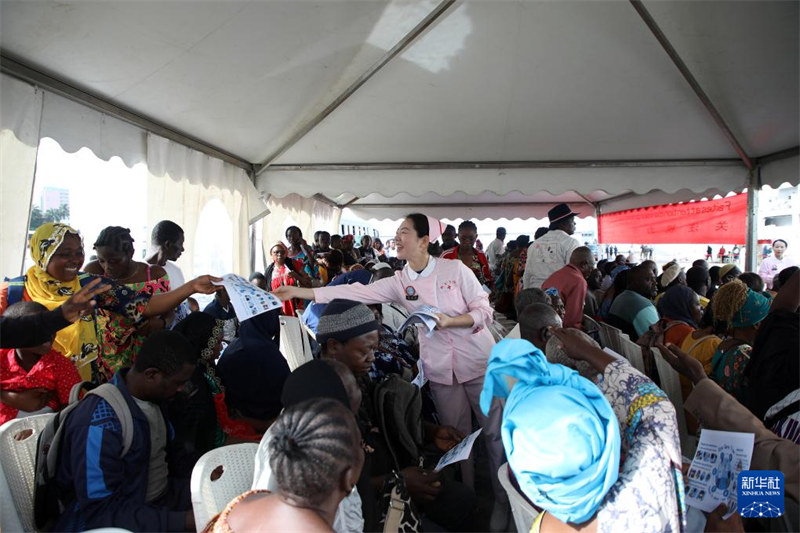 Meli Hospitali ya Kikosi cha?Majini cha China“Peace Ark”?yamaliza ziara nchini Cameroon na kuelekea Benin