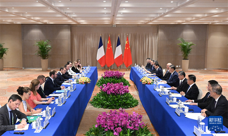 Rais Xi Jinping wa China akutana na?Rais wa Ufaransa Emmanuel Macron