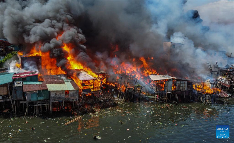 Moto mkubwa katika mji mkuu wa Ufilipino, Manila wasababisha familia 2,000 kupoteza makazi