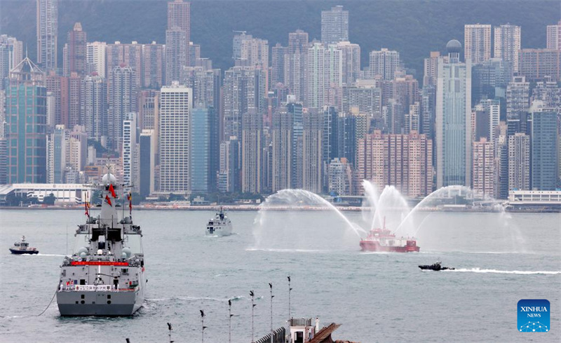 Manowari za Kikosi?cha Majini cha Jeshi la Ukombozi wa Umma la China?(PLA) zatembelea Hong Kong