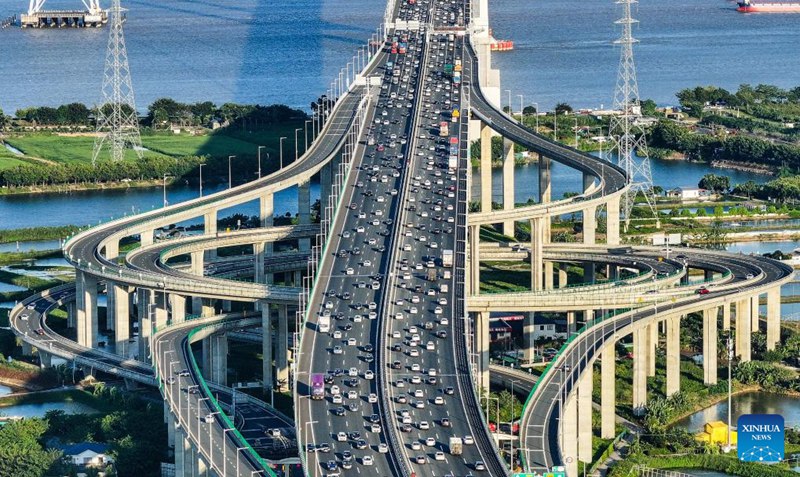 Mwonekano wa mitandao ya barabara katika Eneo la Ghuba Kuu ya Guangdong-Hong Kong-Macao, China