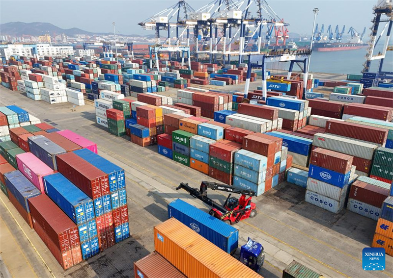 Biashara ya nje ya China yaonyesha ukuaji tulivu katika miezi 11 ya kwanza?ya mwaka huu