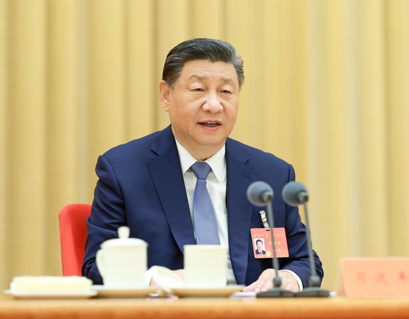 Xi Jinping, Rais wa China ambaye pia ni Katibu Mkuu wa Kamati Kuu ya Chama cha Kikomunisti cha China (CPC), na Mwenyekiti wa Kamati Kuu ya Kijeshi ya China (CMC), akitoa hotuba muhimu kwenye Mkutano wa mwaka wa Kamati Kuu wa Kazi ya Uchumi uliofanyika Beijing, mji mkuu wa China. (Xinhua/Ju Peng)