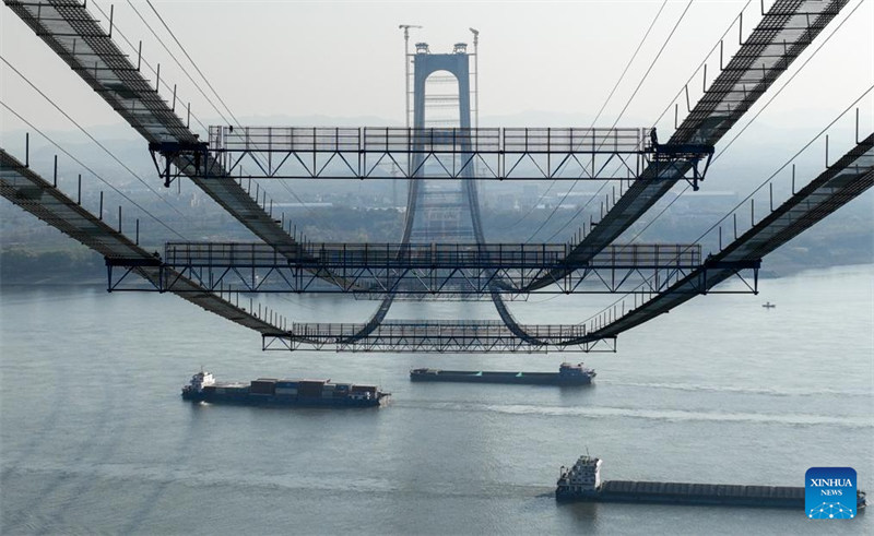 Daraja la Yanji la Mto Yangtze linaloendelea kujengwa katika Mkoa?wa Hubei wa China