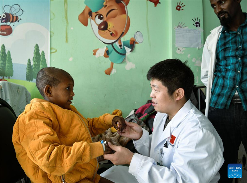 Timu ya madaktari?ya China yatoa huduma za matibabu na mafunzo nchini Ethiopia
