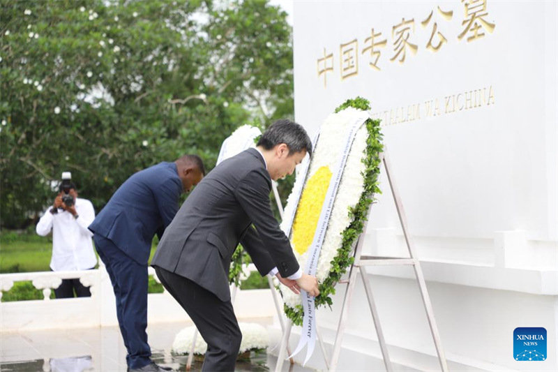 China na?Tanzania zawaomboleza?wahanga wa China katika ujenzi wa reli ya TAZARA