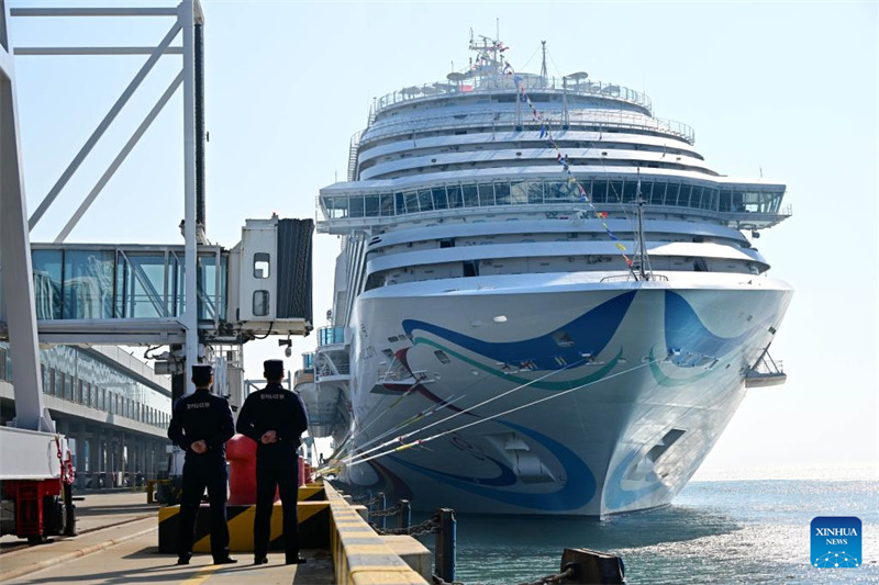 Meli kubwa ya kwanza ya utalii inayoundwa?nchini?China yafanya safari ya kwanza mjini Qingdao