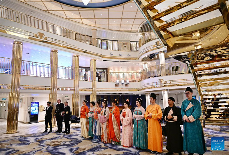 Meli kubwa ya kwanza ya utalii inayoundwa?nchini?China yafanya safari ya kwanza mjini Qingdao