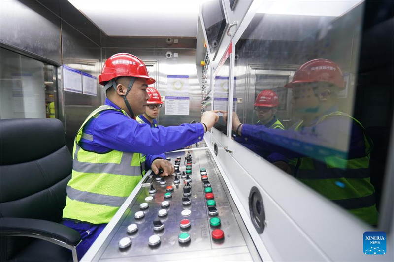 China yazindua mashine kubwa ya kuchimba handaki kwa mradi katika?Mto Yangtze