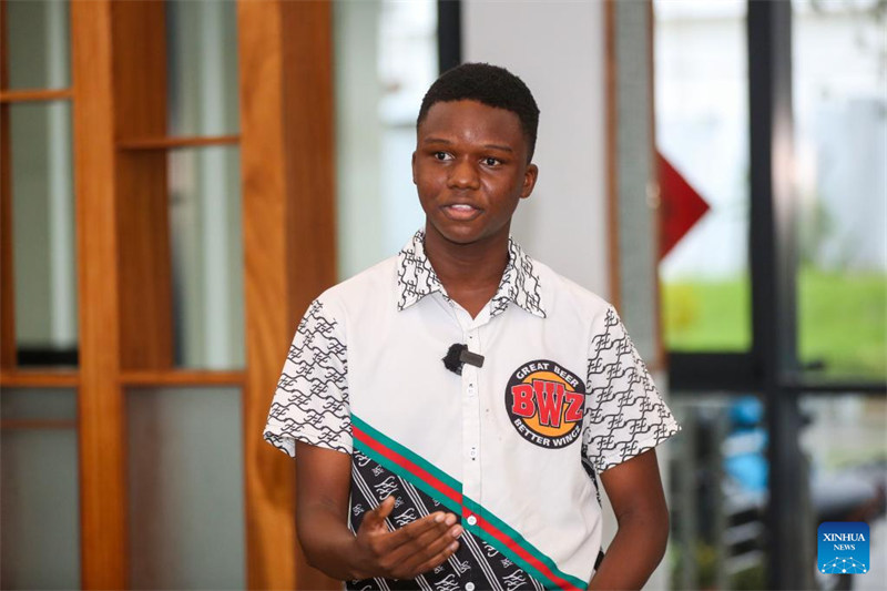 Vijana wengi zaidi?wa Tanzania wachagua?masomo ya usiku ya lugha ya Kichina kama daraja la fursa za siku za baadaye