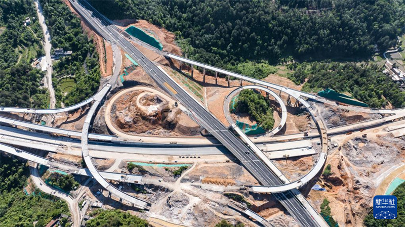 Ujenzi wa Barabara ya mwendo kasi ya Guiyang-Pingtang waingia katika hatua ya mwisho ya kukamilika