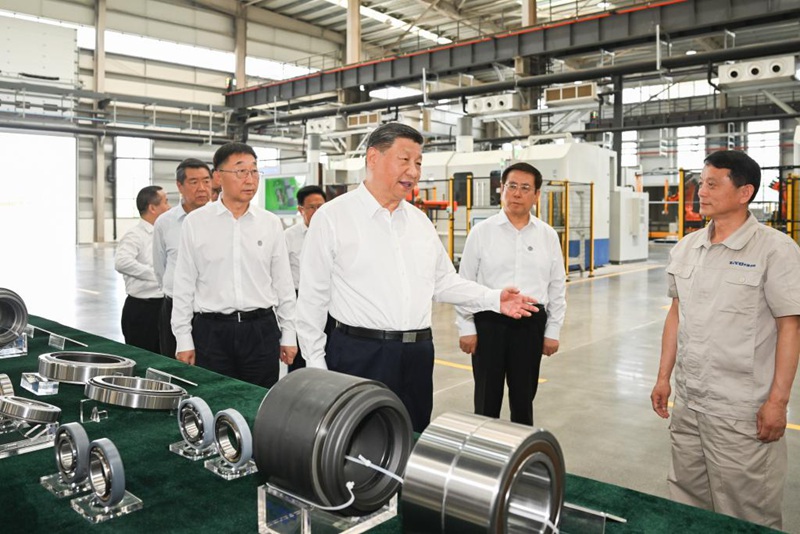 Xi Jinping asisitiza kuwa na imani kithabiti kwa maendeleo ya sifa bora ziarani Henan