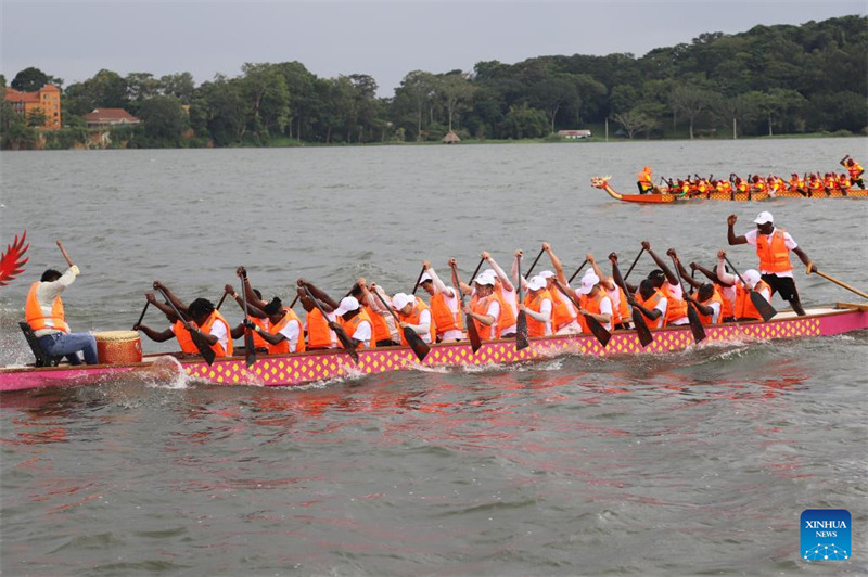 Uganda yasherehekea Sikukuu ya Mashua ya Dragoni?ya China katika Ziwa Victoria