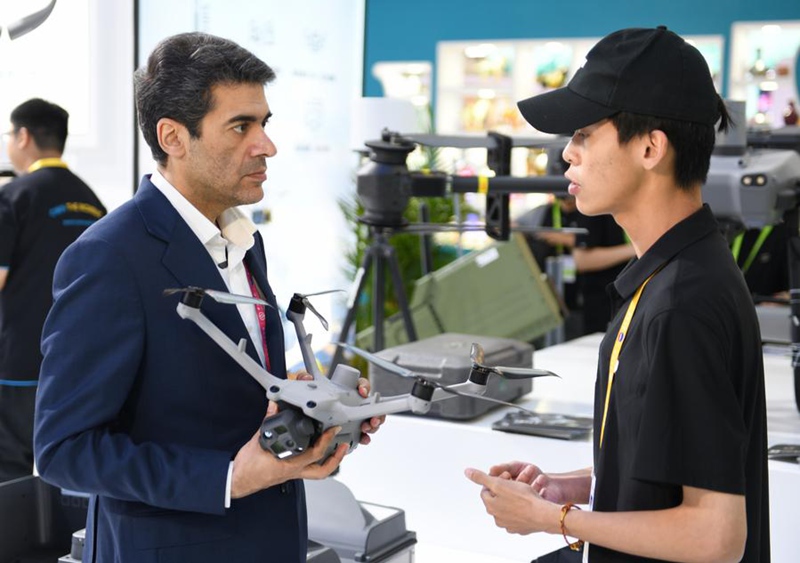 Kampuni ya Utengenezaji wa droni DJI yaingia kwenye eneo la usafishaji nyumba kwa kuzindua roboti ya kufanya usafi