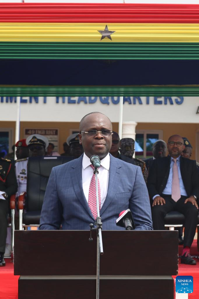 Waziri wa Ulinzi wa nchi hiyo Edward Kofi Omane Boamah