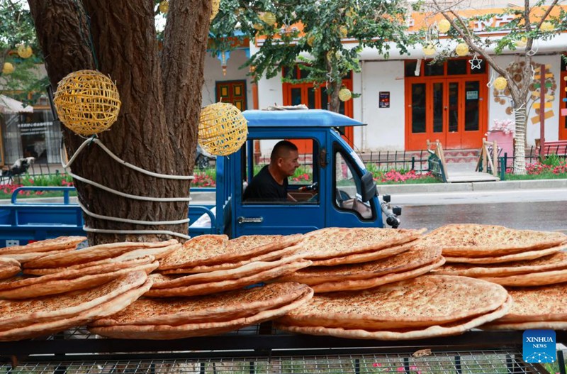 Mbinu za kijadi za kutengeneza mkate wa naan zarithiwa na kuendelezwa Xinjiang, China